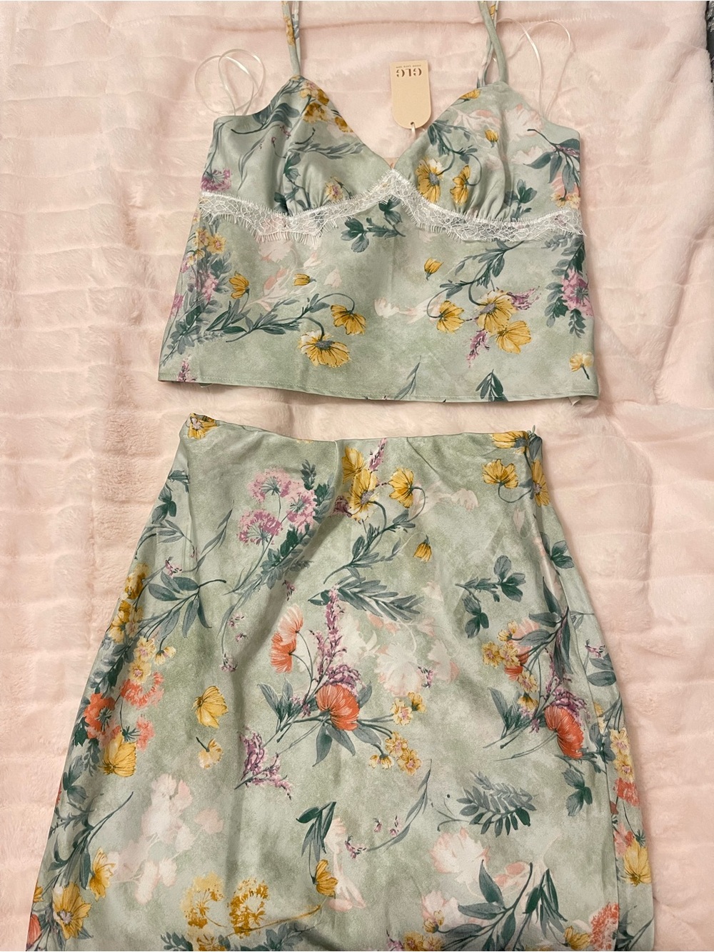 New 2 piece set!